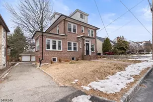 33 Robertson Rd, West Orange Township, NJ 07052 - Photo 29