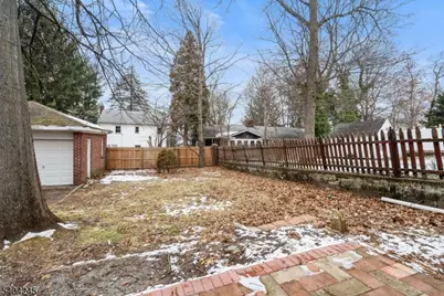 33 Robertson Rd, West Orange Township, NJ 07052 - Photo 33