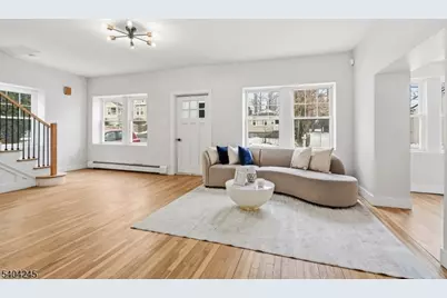 33 Robertson Rd, West Orange Township, NJ 07052 - Photo 3