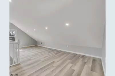 978 Rahway Ave, Woodbridge Township, NJ 07001 - Photo 9