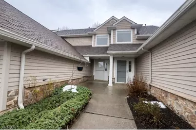 113 Bourne Ci, Hardyston Township, NJ 07419 - Photo 5