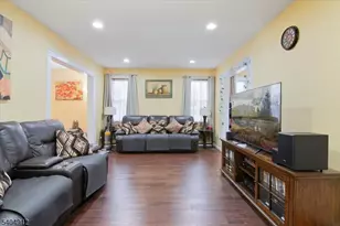 29 Van Ness Terrace, Maplewood, NJ 07040 - Photo 3