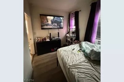 286 N 6th St, Prospect Park, NJ 07508 - Photo 9