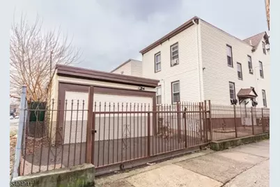 74 Smith St, Newark, NJ 07106 - Photo 3