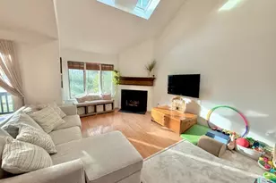 13 Mission Hills Rd, Clinton Township, NJ 08801 - Photo 5