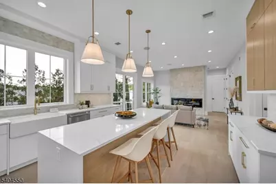 7 Canterbury Ln, Millburn, NJ 07078 - Photo 11