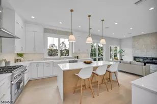 7 Canterbury Ln, Millburn, NJ 07078 - Photo 9