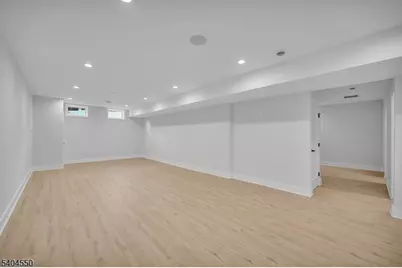 7 Canterbury Ln, Millburn, NJ 07078 - Photo 39