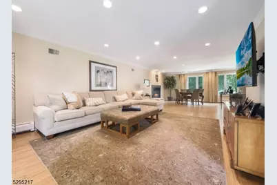 5 Bourbon St, Wayne, NJ 07470 - Photo 9