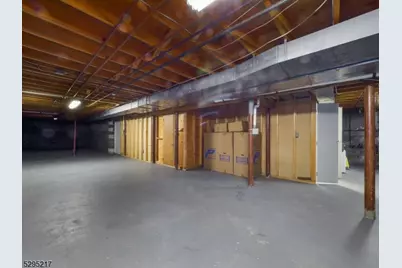 5 Bourbon St, Wayne, NJ 07470 - Photo 37