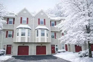 127 Pinehurst Dr, Washington Township, NJ 07882 - Photo 1