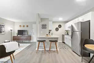 2821 Pheasant Hollow Dr, Plainsboro Township, NJ 08536 - Photo 5