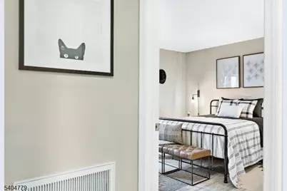 1000 Pheasant Hollow Dr, Plainsboro Township, NJ 08536 - Photo 9