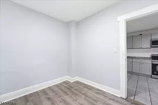 102 Highland Ave, Clifton, NJ 07011 - Photo 13