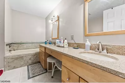 123 Butternut Dr, Wayne, NJ 07470 - Photo 15