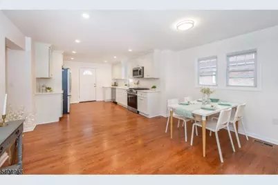 2210 Stecher Ave, Union Township, NJ 07083 - Photo 11