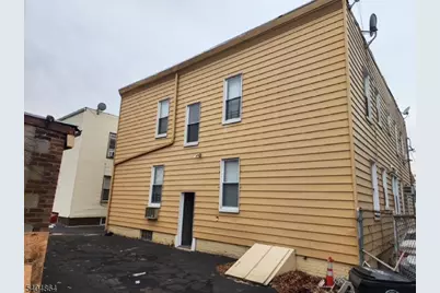 196 W End Ave, Newark, NJ 07106 - Photo 39