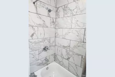 196 W End Ave, Newark, NJ 07106 - Photo 23