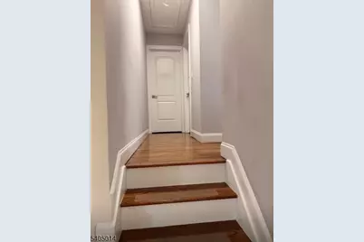 1065 Liberty Ave, Union Township, NJ 07083 - Photo 9