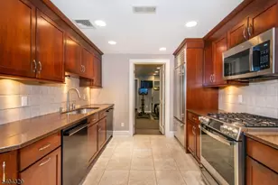 112 Heller Wy, Montclair Twp., NJ 07043 - Photo 35