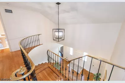 112 Heller Way, Montclair Twp., NJ 07043 - Photo 19