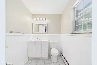 39 Edsall Dr, Vernon, NJ 07461 - Photo 9