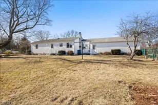 23 Cranbrook Ave, Hillsborough Township, NJ 08844 - Photo 9