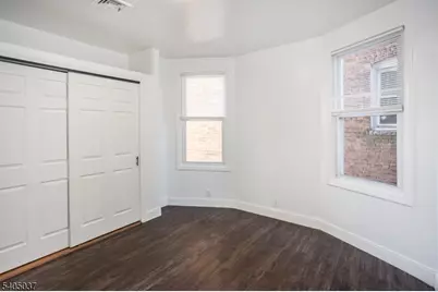 11 Ellington St, East Orange, NJ 07017 - Photo 13