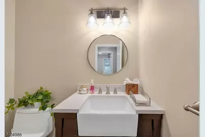 359 Hillview Ter, Franklin Lakes, NJ 07417 - Photo 23