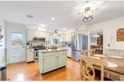 174 S Hillside Ave, Roxbury Township, NJ 07876 - Photo 7