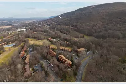 1 Baltusrol Ct.  Unit #2, Vernon, NJ 07462 - Photo 31