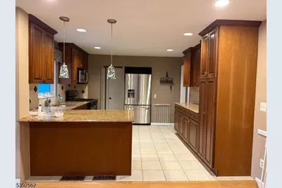 365 Broadwell Ave, Union Township, NJ 07083 - Photo 7