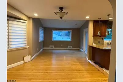 365 Broadwell Ave, Union Township, NJ 07083 - Photo 5