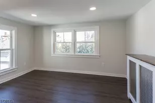 211 Washington St, Hackettstown, NJ 07840 - Photo 15