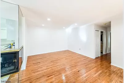 167E Concordia Cir, Monroe Township, NJ 08831 - Photo 5