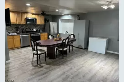 604 Livingston St #c2, Elizabeth, NJ 07206 - Photo 3