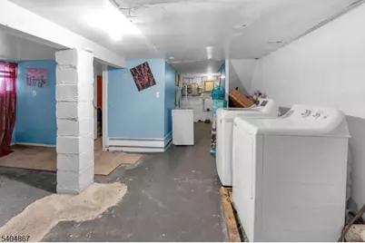 125 Berkshire Pl, Irvington, NJ 07111 - Photo 15