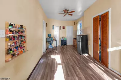 125 Berkshire Pl, Irvington, NJ 07111 - Photo 9