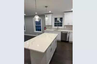 7 Maple St, Bloomfield, NJ 07003 - Photo 3