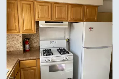 2612 Whittier Pl, Union Township, NJ 07083 - Photo 7