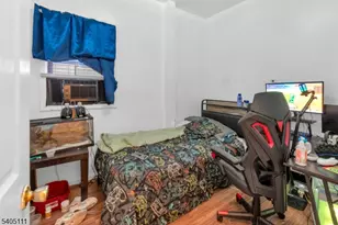 25 Oak St, Paterson, NJ 07501 - Photo 11