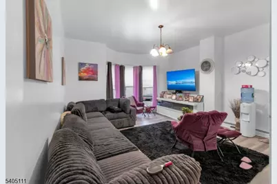 25 Oak St #25, Paterson, NJ 07501 - Photo 3