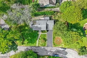 1 Gapview Rd, Millburn, NJ 07078 - Photo 35