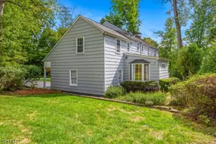 1 Gapview Rd, Millburn, NJ 07078 - Photo 33