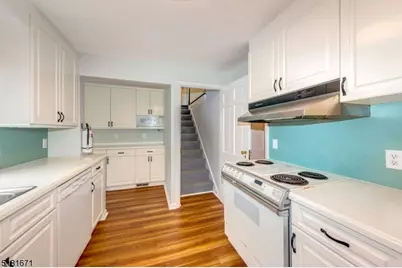 1 Gapview Rd, Millburn, NJ 07078 - Photo 17