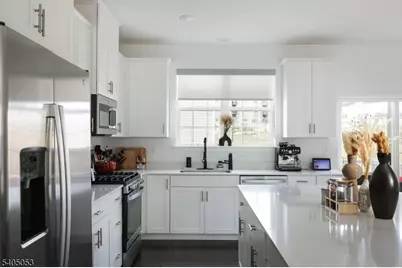 10 Dorchester Ln #10, East Hanover Township, NJ 07936 - Photo 7