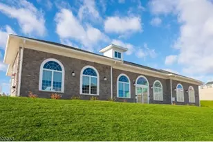 10 Dorchester Ln, East Hanover Township, NJ 07936 - Photo 27