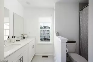 10 Dorchester Ln, East Hanover Township, NJ 07936 - Photo 17