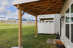 10 Dorchester Ln, East Hanover Township, NJ 07936 - Photo 23