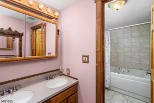 37 Ward Rd, Hardwick Township, NJ 07825 - Photo 17